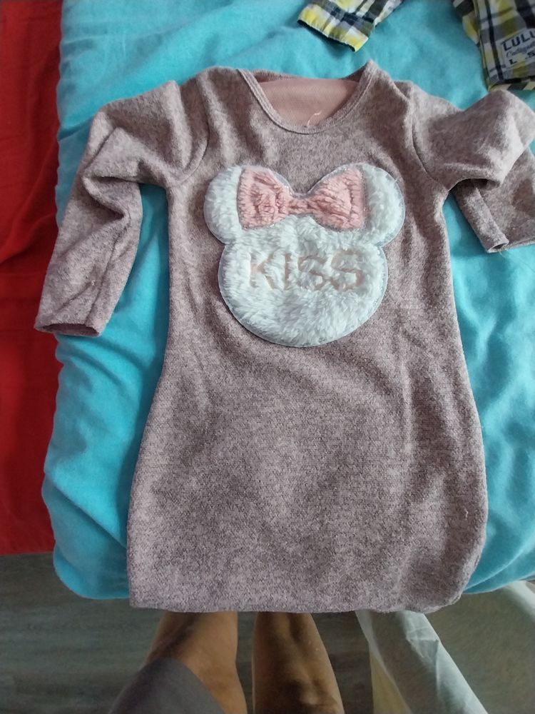 swett fille 6ans kiabi 3e robe 6ans 3e pull5ans 2e 3 Meaux (77)