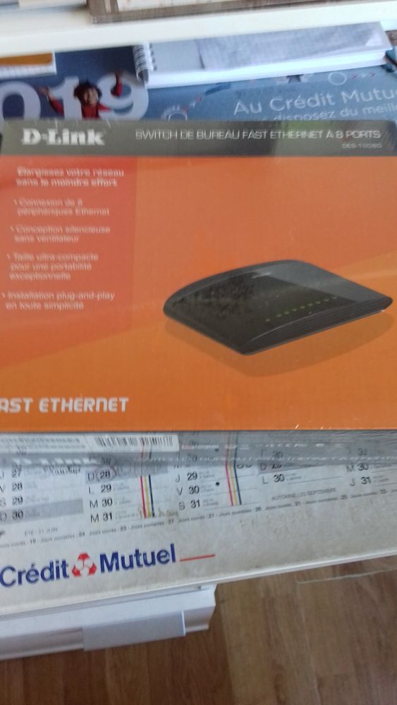 Switch de bureau Fast Ethernet a 8 ports 15 Les Clouzeaux (85)