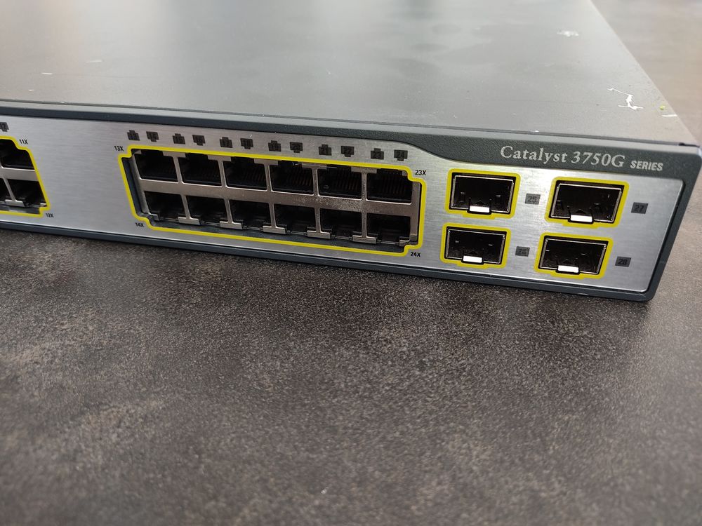 Switch Cisco 3750 24 ports Gigabit 50 Boisset-et-Gaujac (30)