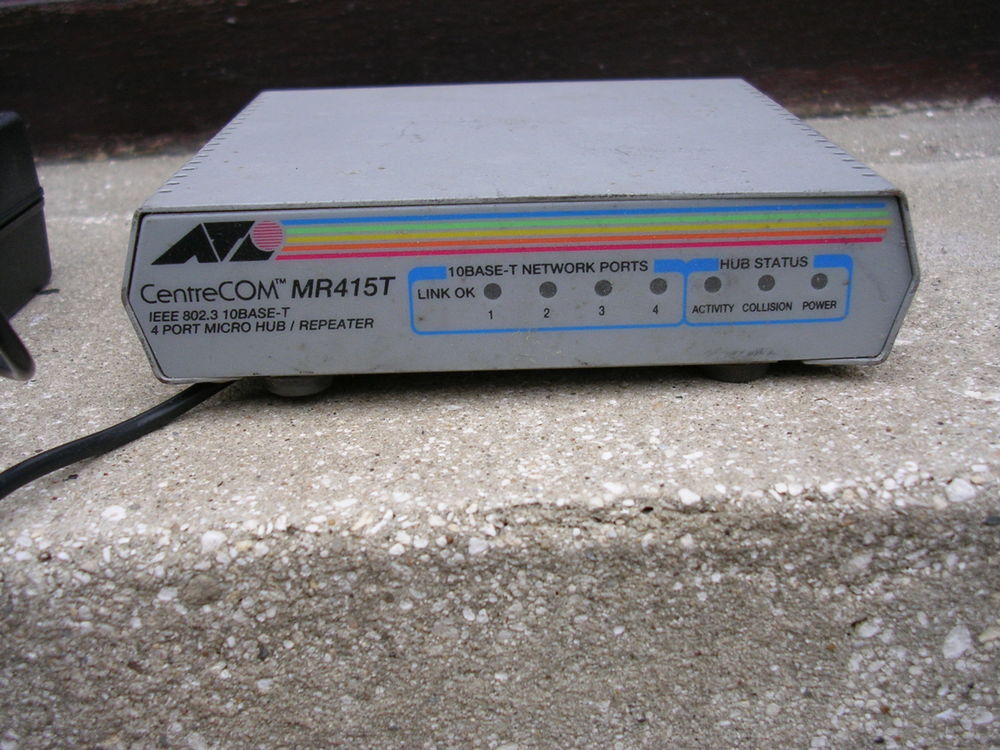 SWITCH 4 PORTS ALIED 5 Saint-Floris (62)