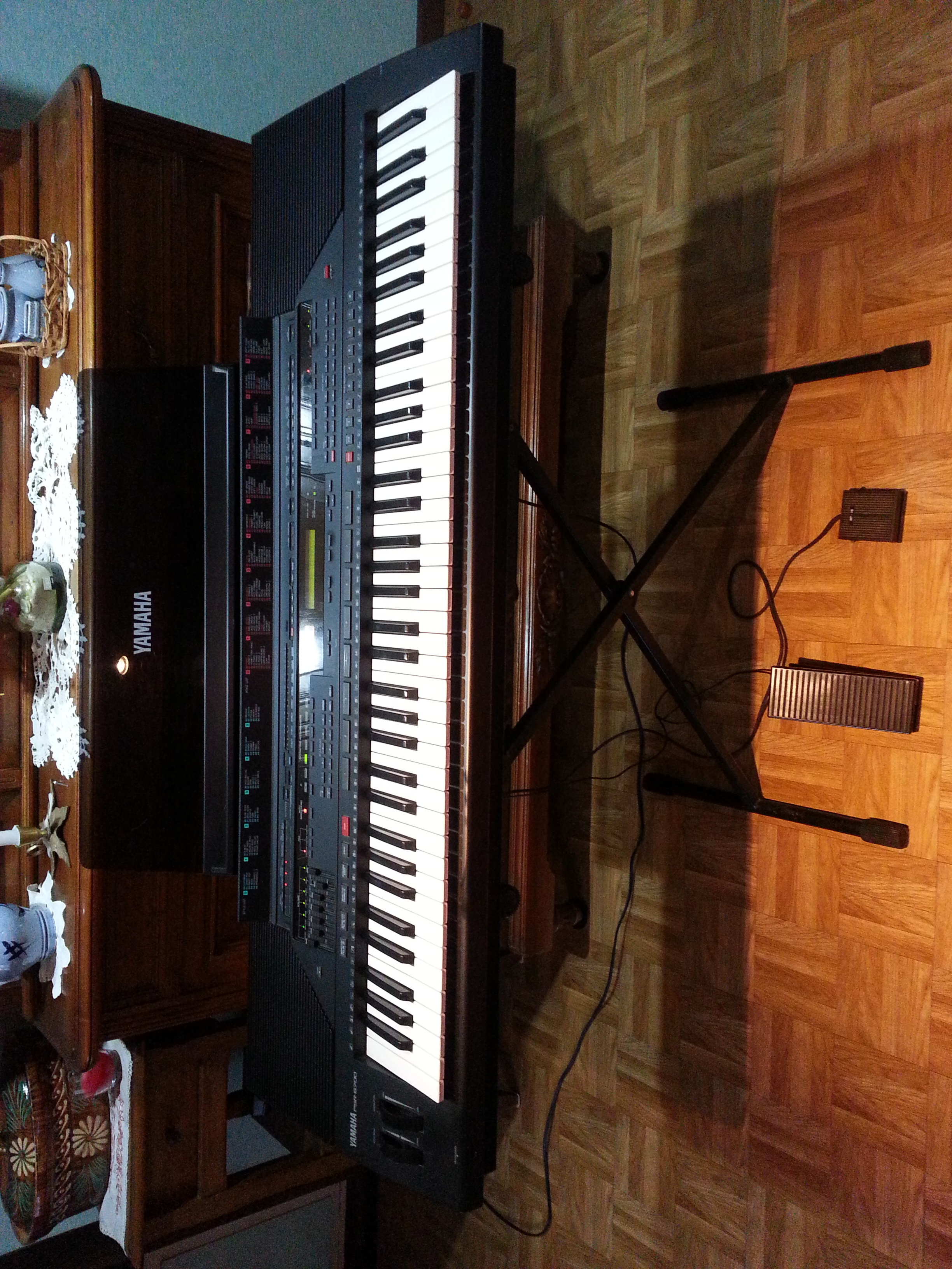 Synth�tiseur arrangeur YAMAHA PSR 6700 76 touches 140 Traubach-le-Bas (68)