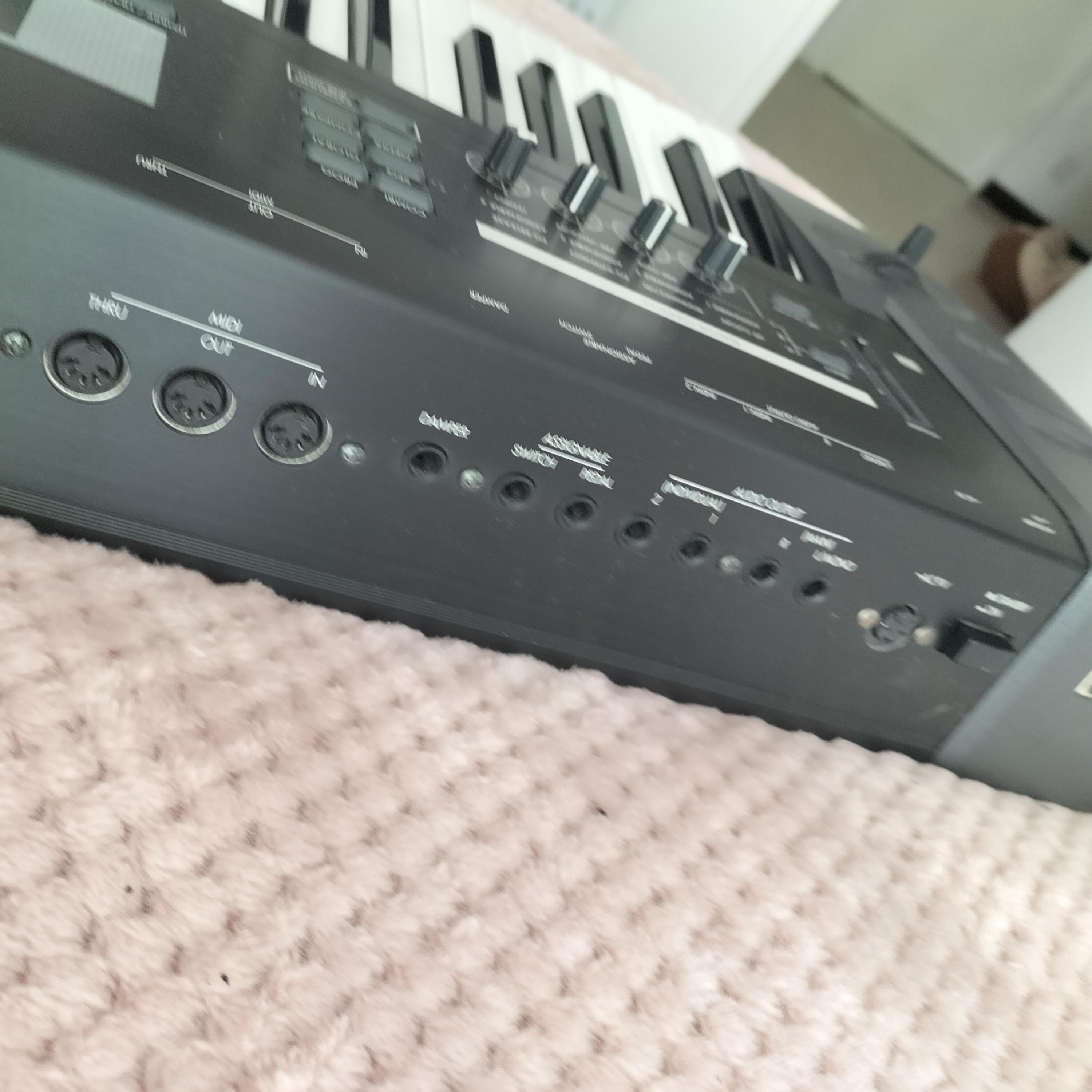 Synth�tiseur KORG 300 Guyancourt (78)