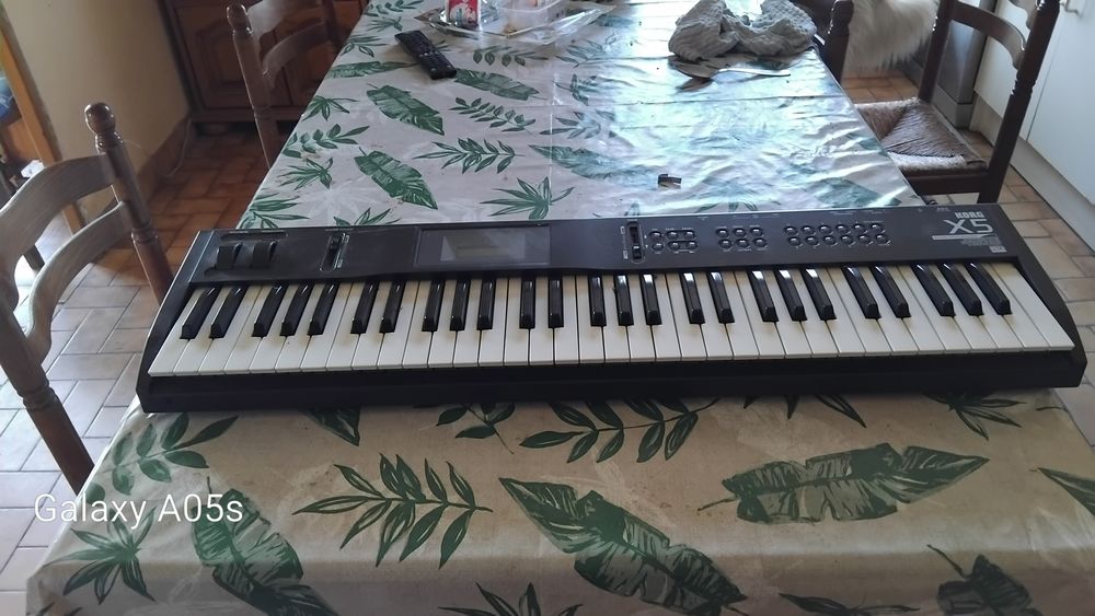 synth�tiseur  pour  groupe d�butant  et pour apprentissage 500 La Remaudi�re (44)