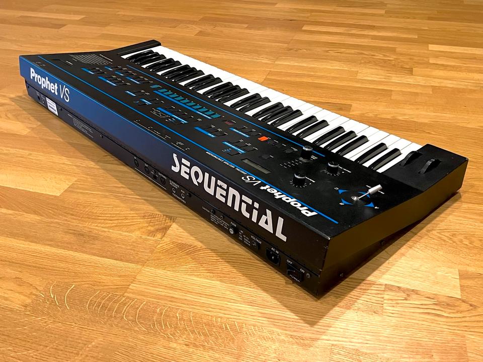 Synth�tiseur s�quentiel Prophet VS 61 touches 1986 dans DREA 2000 Aurillac (15)