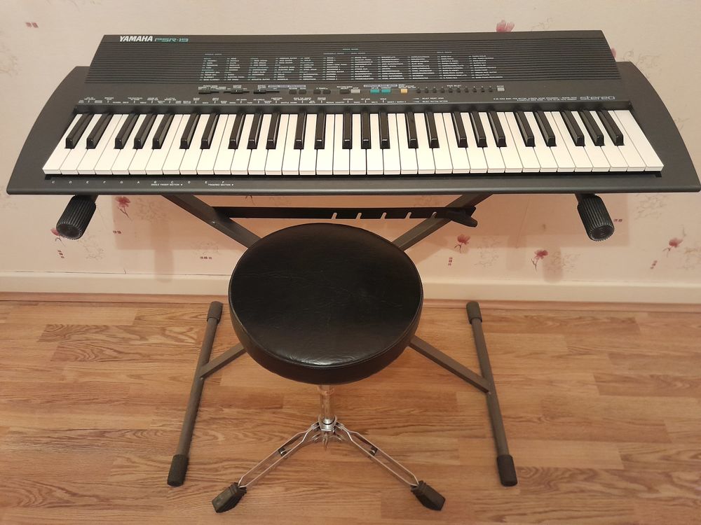 Synth�tiseur Yamaha 50 Saint-Vallier (71)