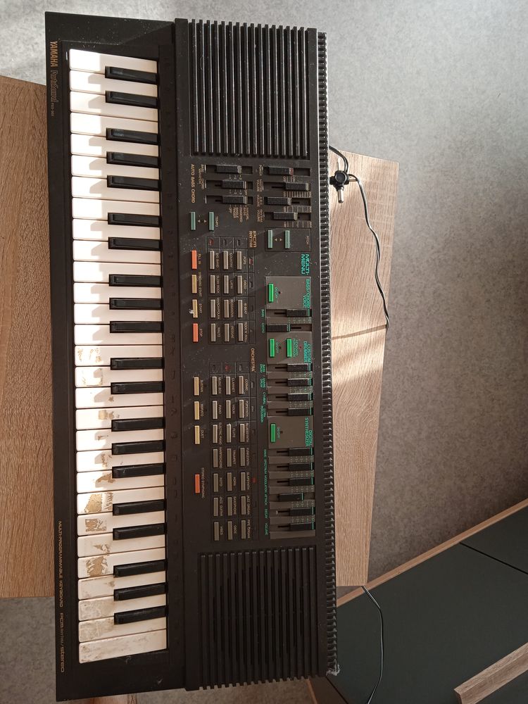 Synth�tiseur 80 Aurillac (15)
