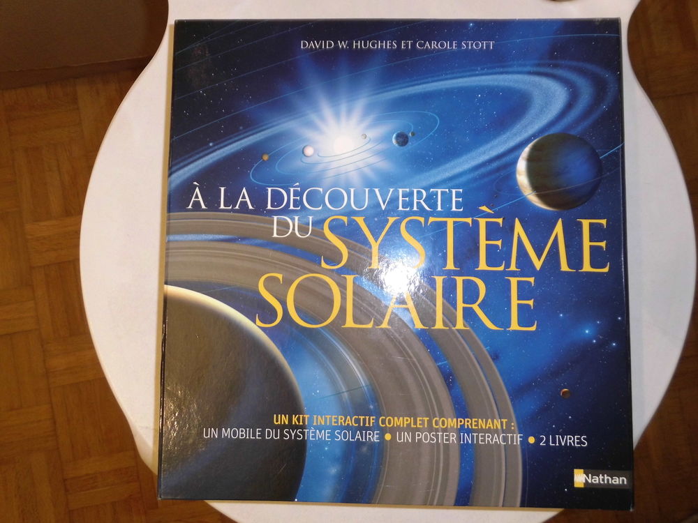 Kit  Le Système Solaire -TBE (Val.30€). 8 Caen (14)