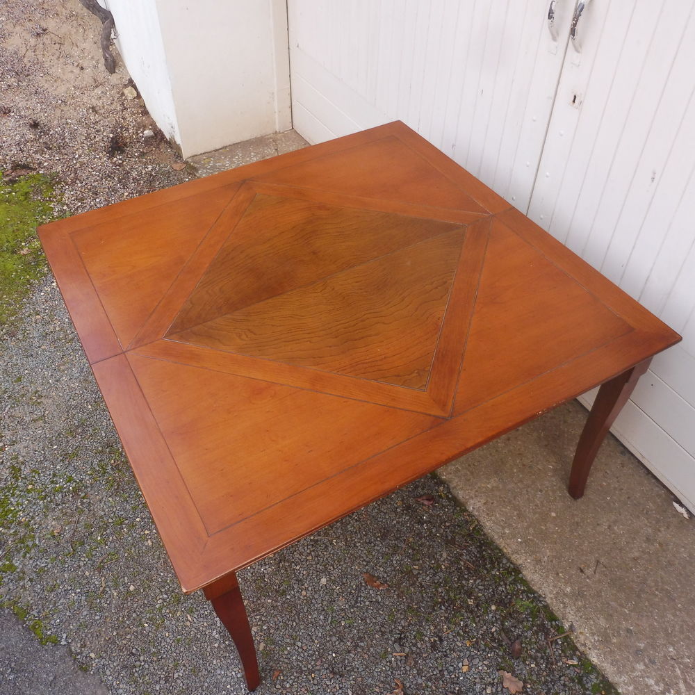 Table acajou 250 Melle (79)