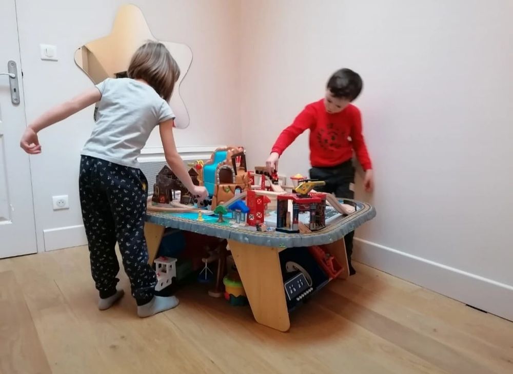 Table d'activit�, de train kidkraft waterfall + loco 120 Limoges (87)