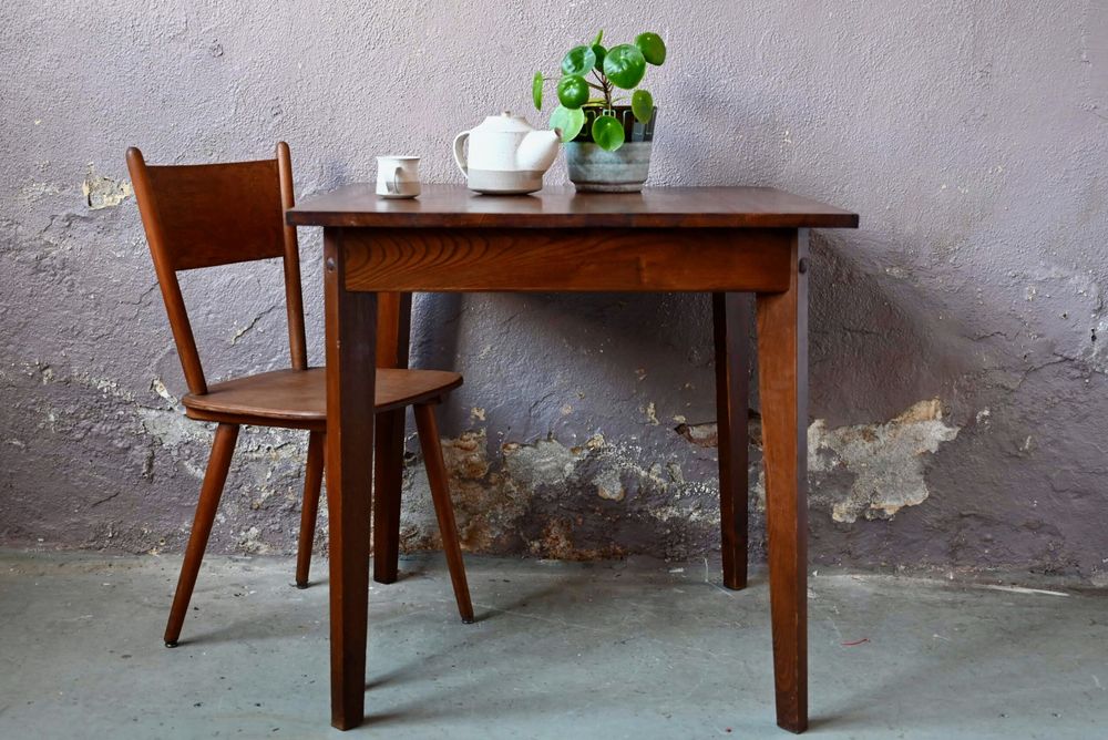 Table ancienne en bois cuisine carr�e petite vintage 320 Wintzenheim (68)