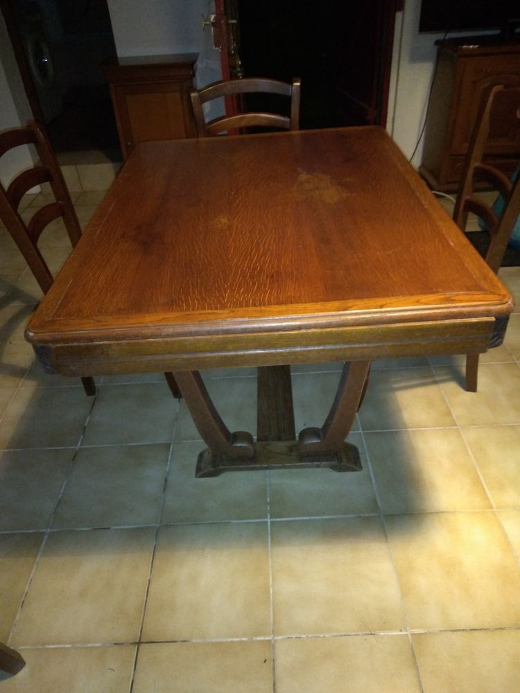 Table ancienne et ses rallonges et 4 chaises 100 S�gus (65)