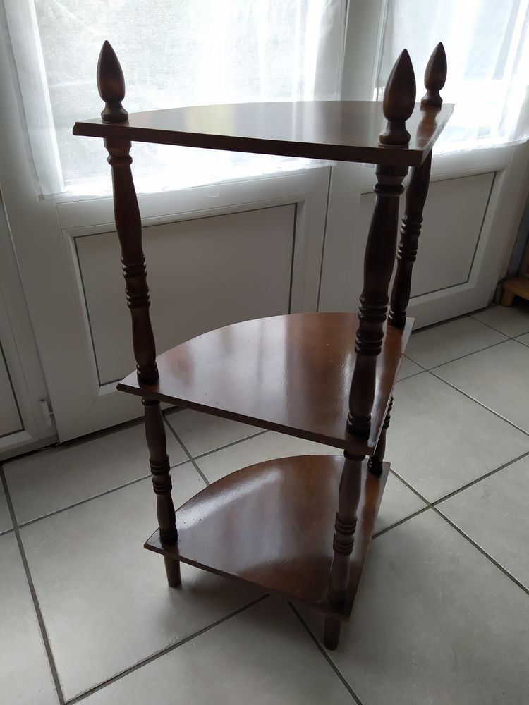 Table d'angle 10 Villefontaine (38)