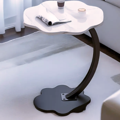 Table d'appoint fleur blanche ? charme po�tique et design d� 41 Lyon 1 (69)