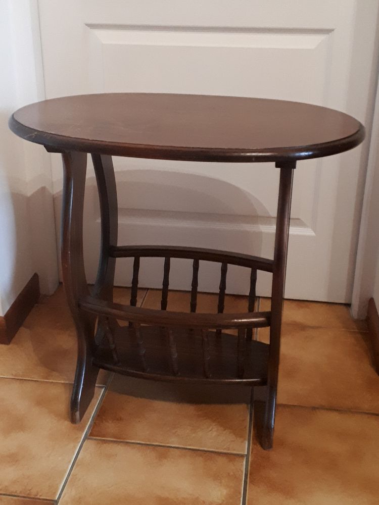 Table d'appoint porte-revues 15 Saint-Sauveur (33)