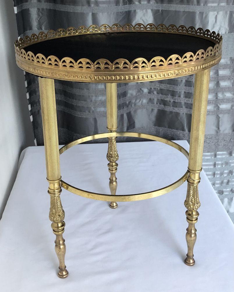 Table d'appoint ronde tripode laiton style n�oclassique 76 Murviel-l�s-B�ziers (34)