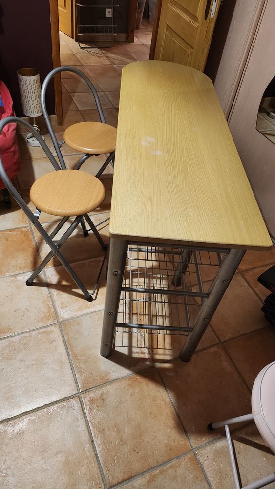 Table d'appoint 20 Caromb (84)