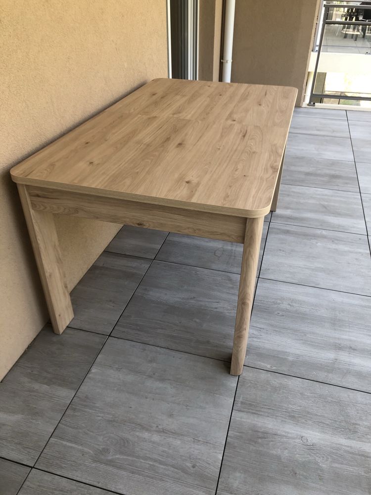 TABLE AVEC ALLONGE +6 CHAISES 250 Nice (06)