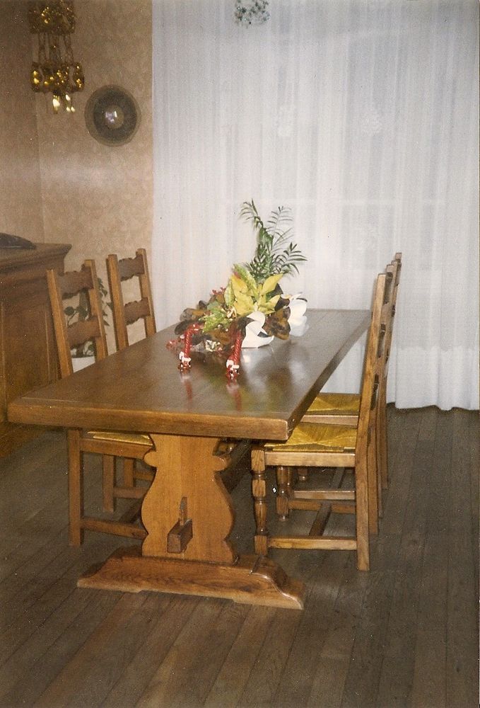 table avec chaises 500 Nemours (77)