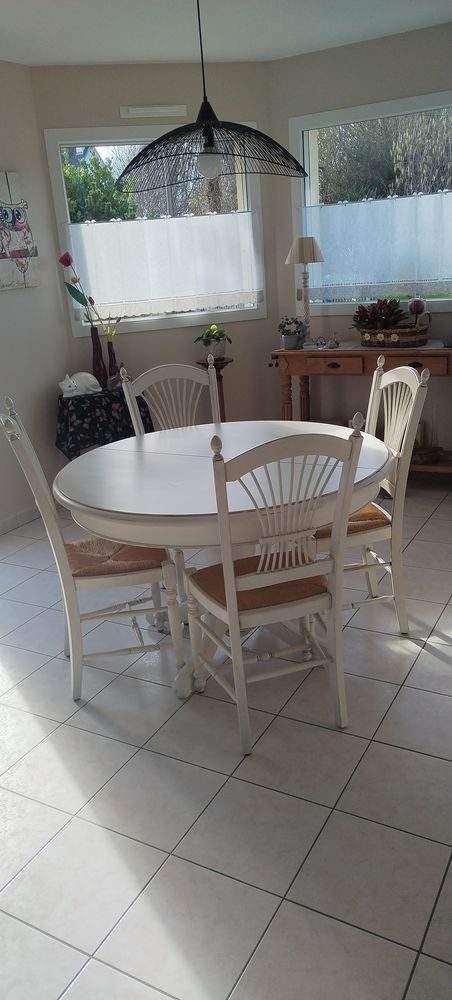 Table avec 4 chaises 400 Tr�gueux (22)