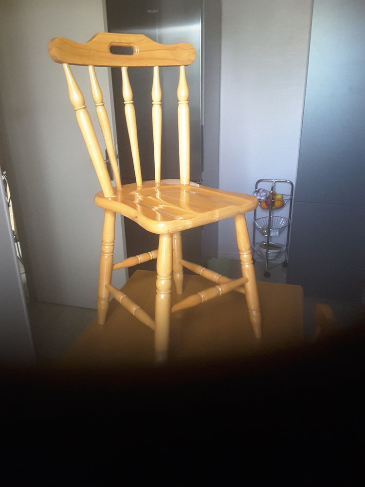 Table avec ses deux chaises 100 Blois (41)