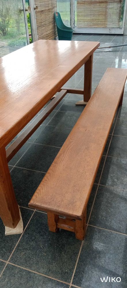 table et banc assortis en ch�ne massif 950 Villech�tive (89)