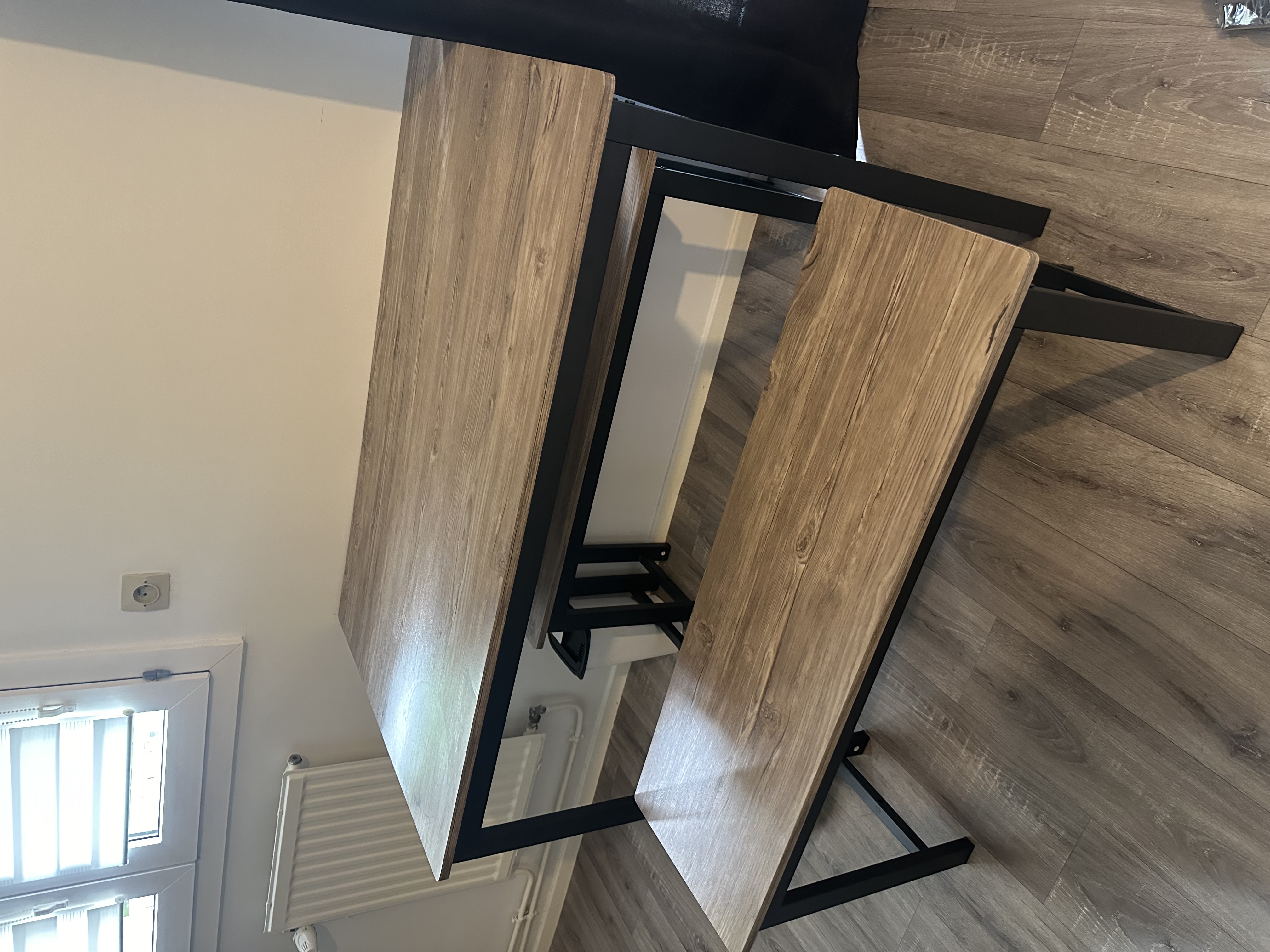 Table et 2 bancs 120 La Madeleine (59)