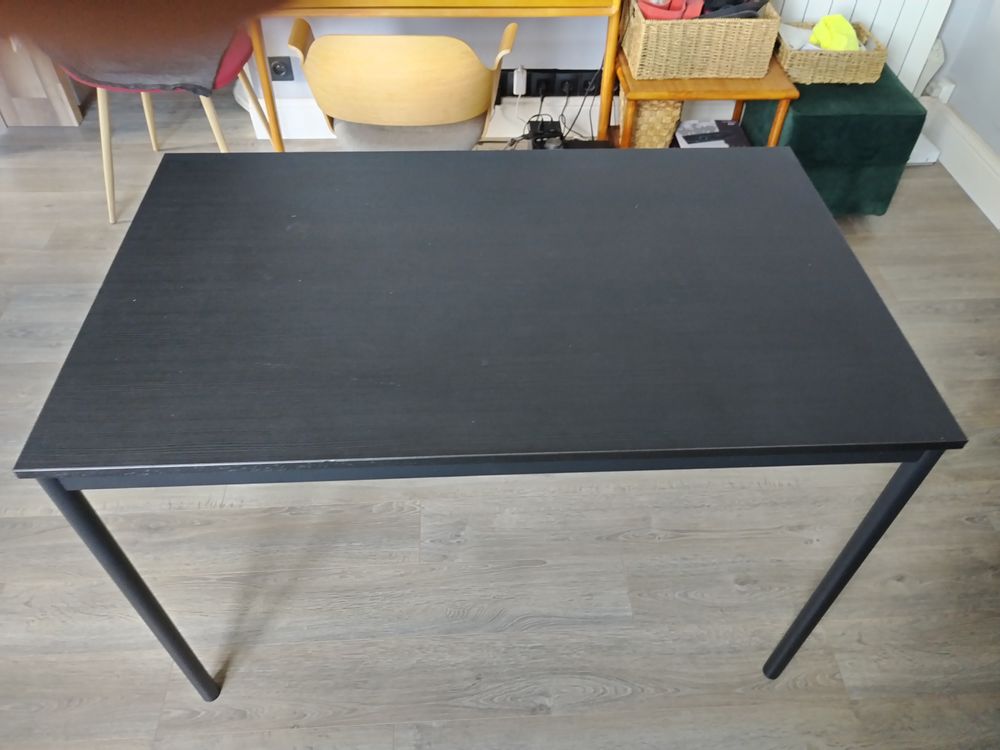 Table Basique Noire 110x67x75 10 Saint-Cyr-sur-Mer (83)