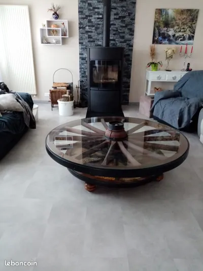Table basse avec roues de charrettes 850 Beauvais (60)