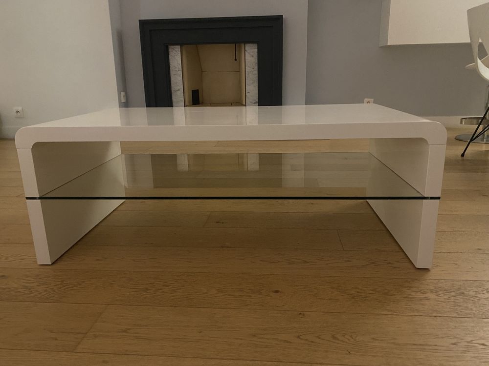 Table basse blanche laqu�e avec tablette en verre 60 Meudon (92)