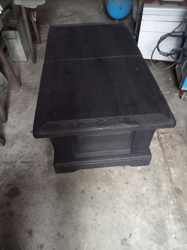Table basse en bois brul� 210 Loire-sur-Rh�ne (69)