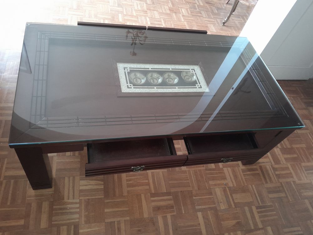 Table basse en bois macif wenger avec plateau verre. 170 Cr�teil (94)