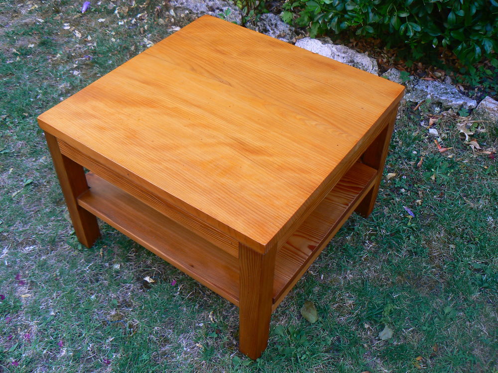 Table Basse Carr�e en Pitchpin Massif Vintage 120 Paris 19 (75)