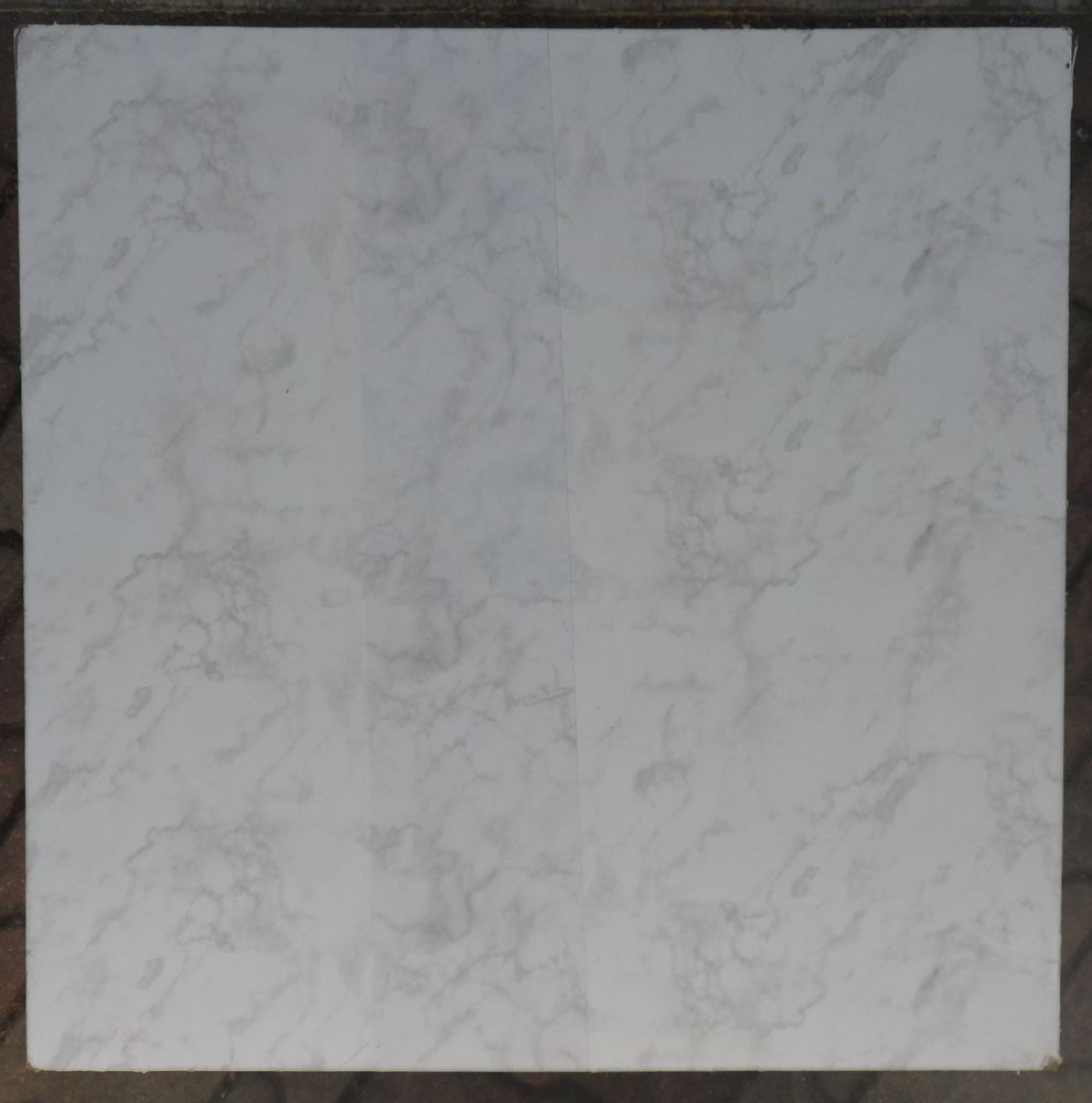 Table basse carr�e � restaurer pi�tinement m�tallique 15 Castries (34)