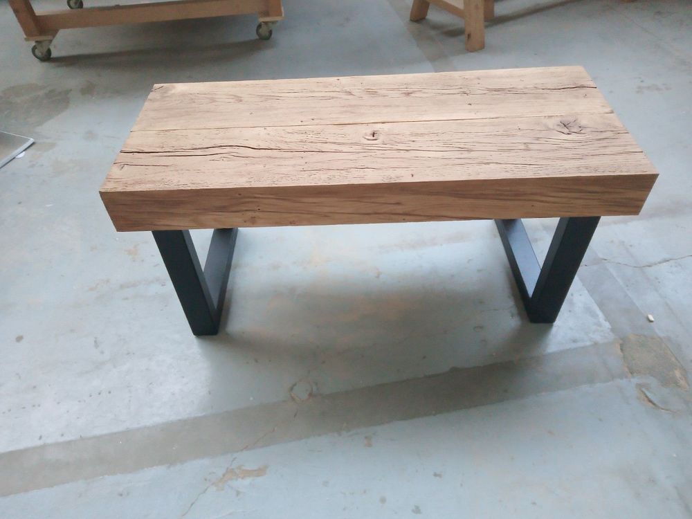 Table basse ch�ne massif 200 Ch�tellerault (86)