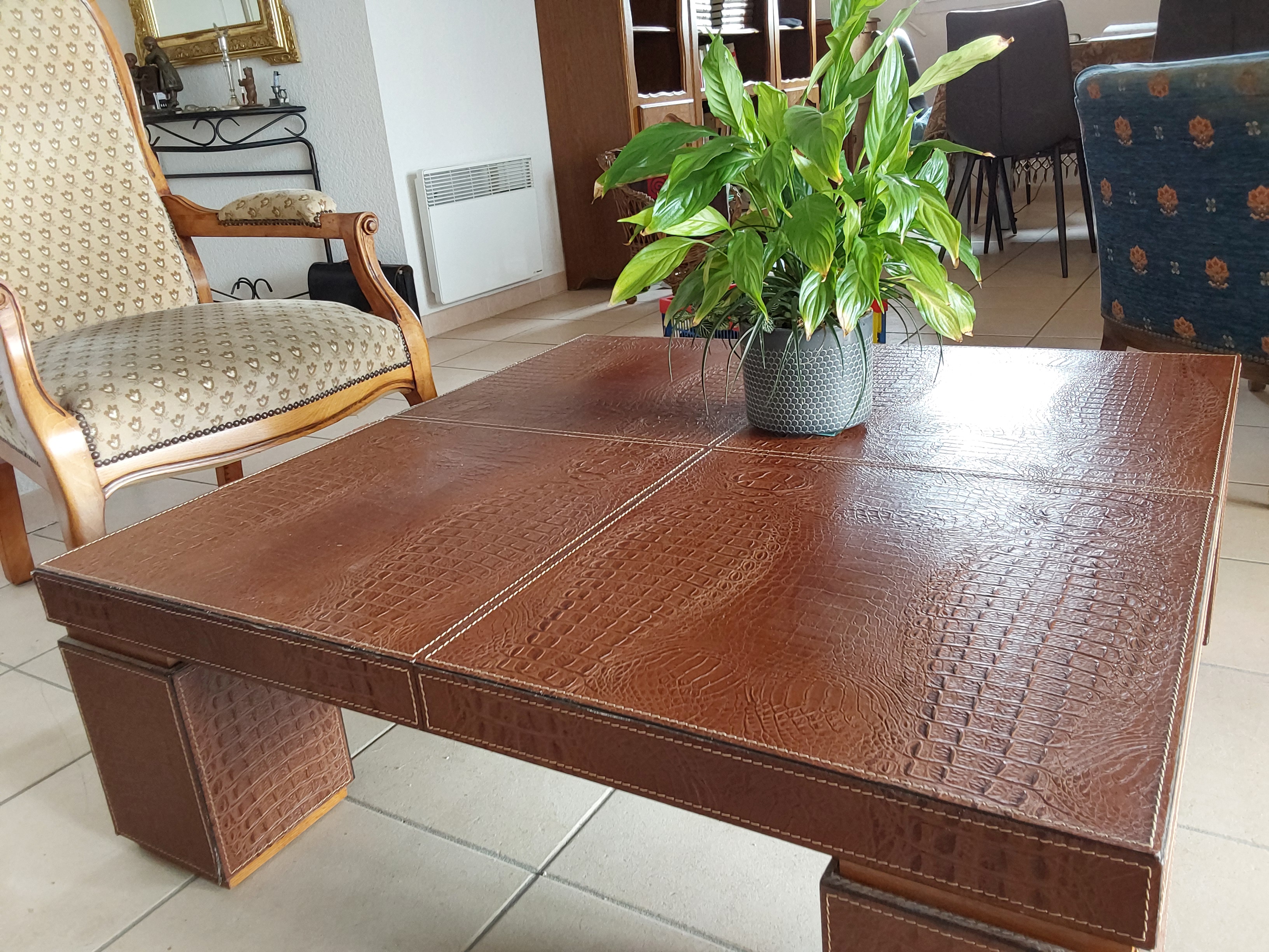 Table basse en cuir croco v�ritable 350 Narbonne (11)