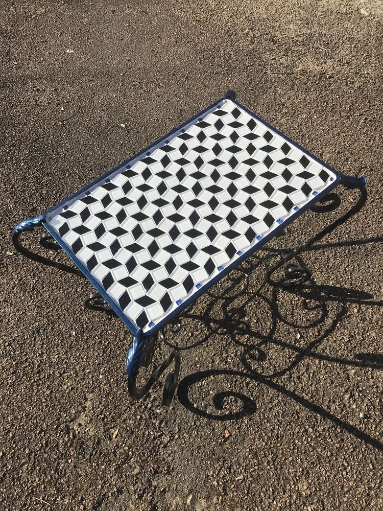 Table basse damier fer forg� 100 Paris 20 (75)