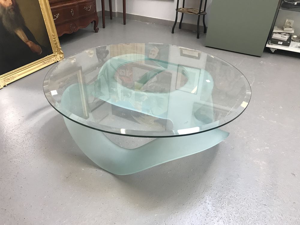 Table basse de designer 850 Belleville-sur-Vie (85)