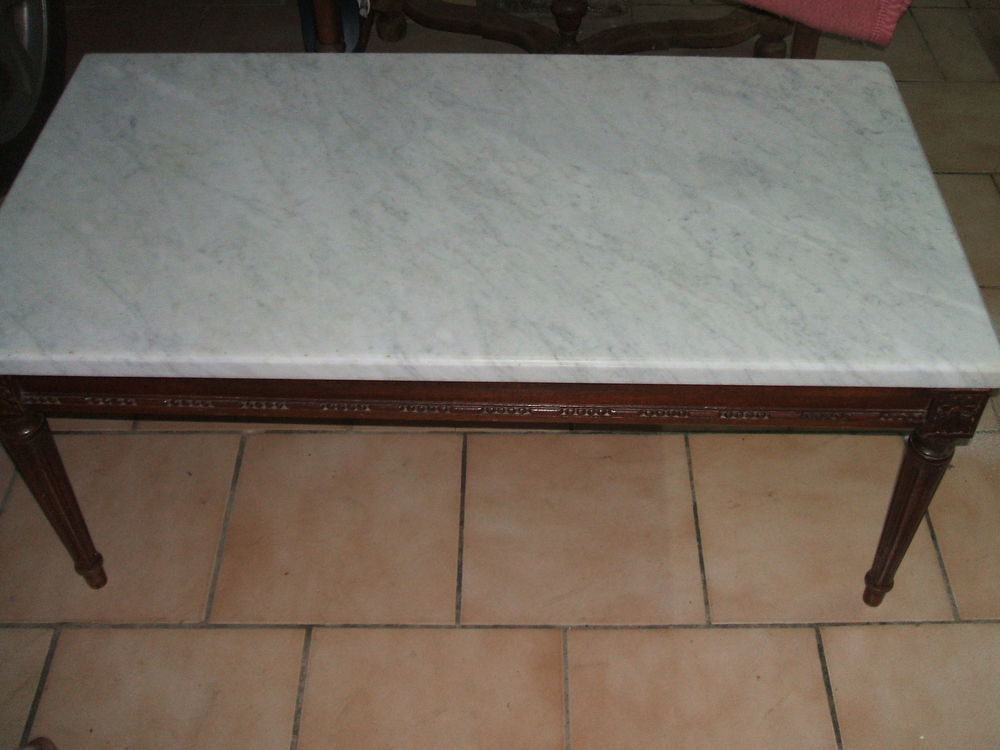TABLE BASSE dessus marbre 70 Septvaux (02)