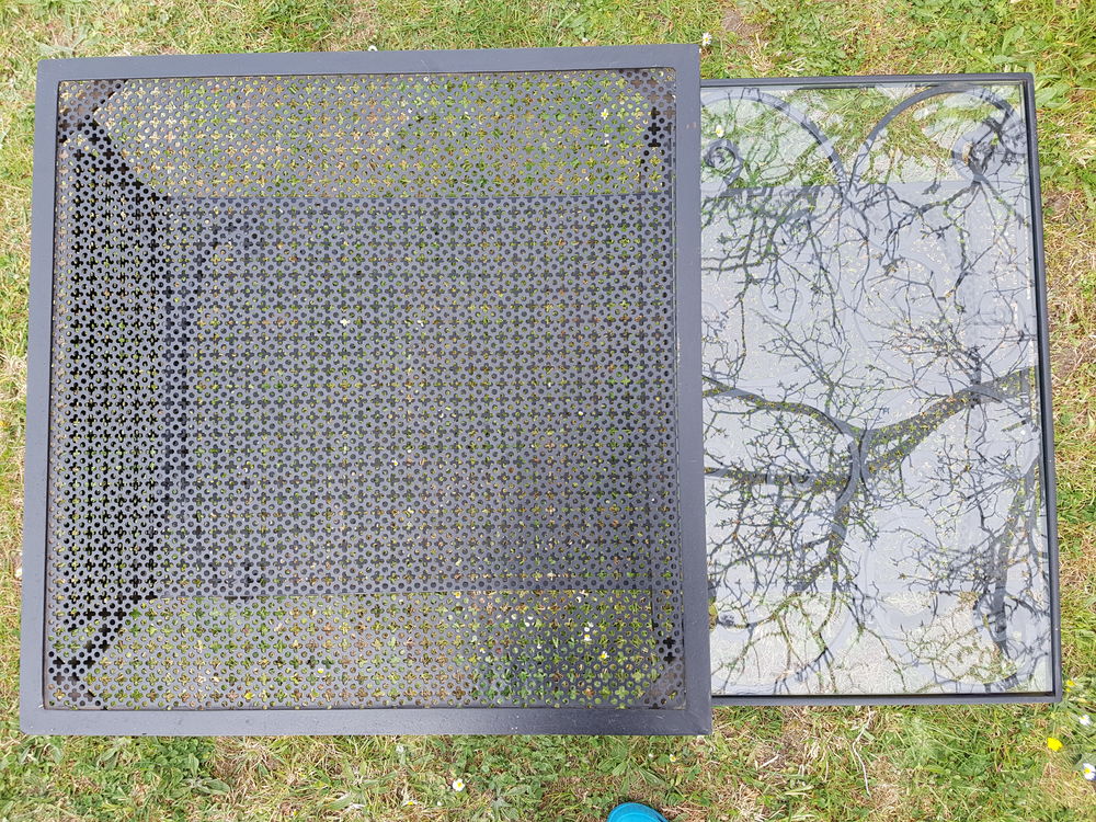 Table basse en fer forgé noir avec plateau en verre 25 Monistrol-sur-Loire (43)