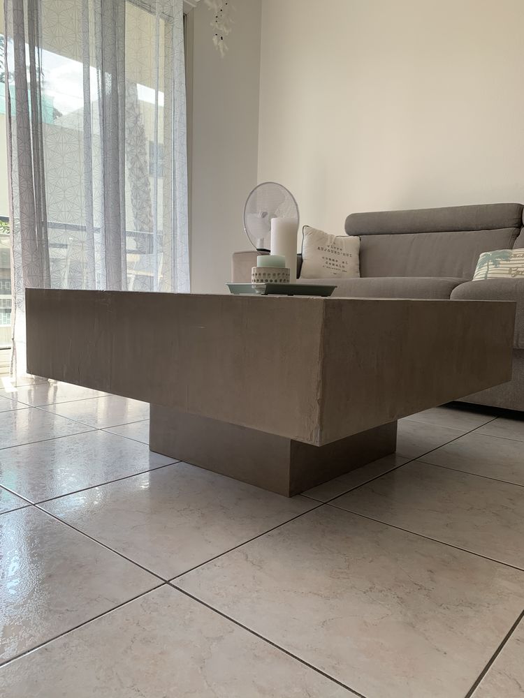 Table basse grise - effet b�ton 199 Nice (06)