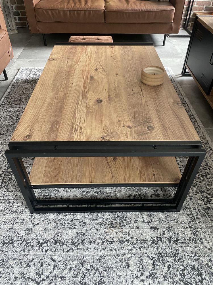 Table basse imitation noyer et noir 110 Ecquevilly (78)