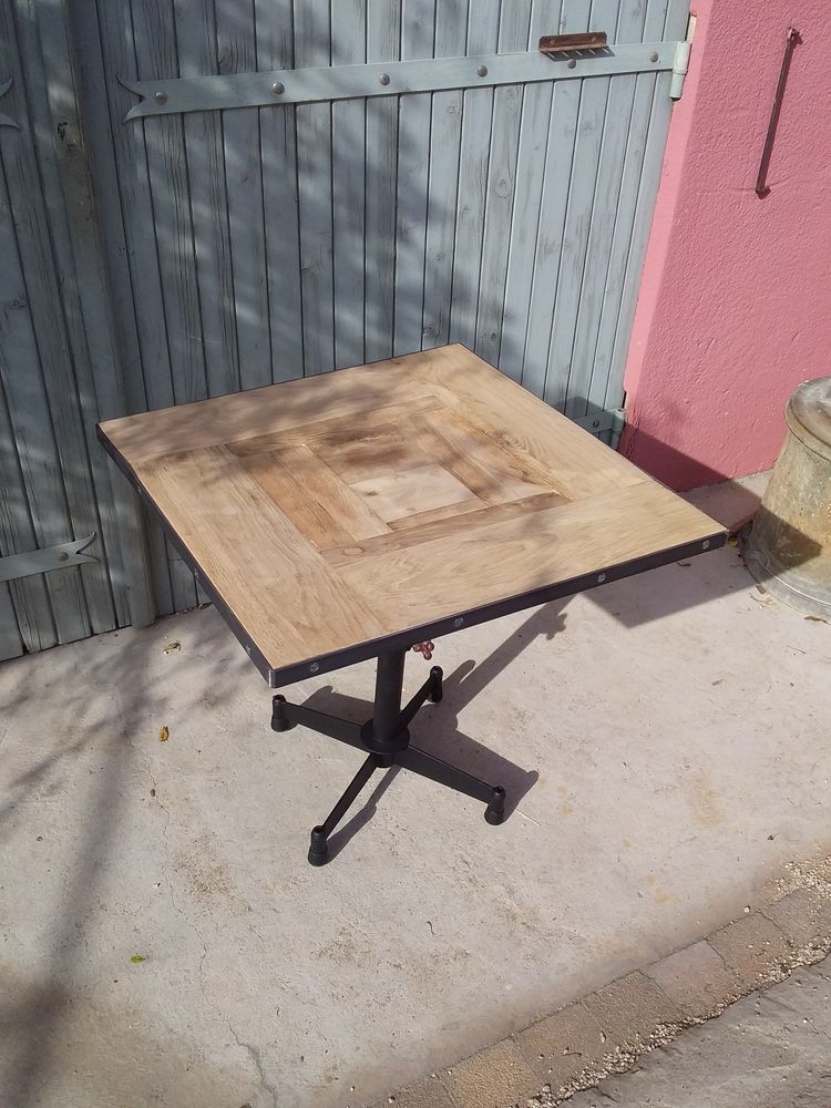 1 table basse industrielle ann�es 70 155 Le Thor (84)