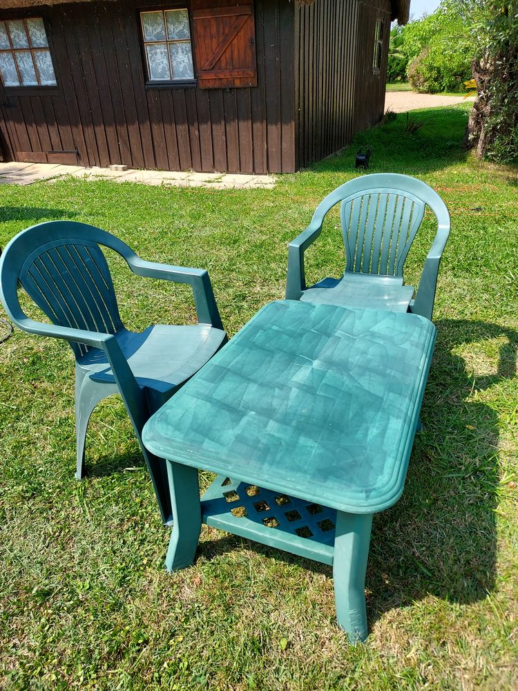 Table basse de jardin et 2 chaises 20 Saint-Jean-de-Monts (85)
