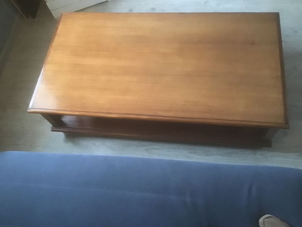 Table basse
Maison colonial
45 Le Plessis-P�t� (91)