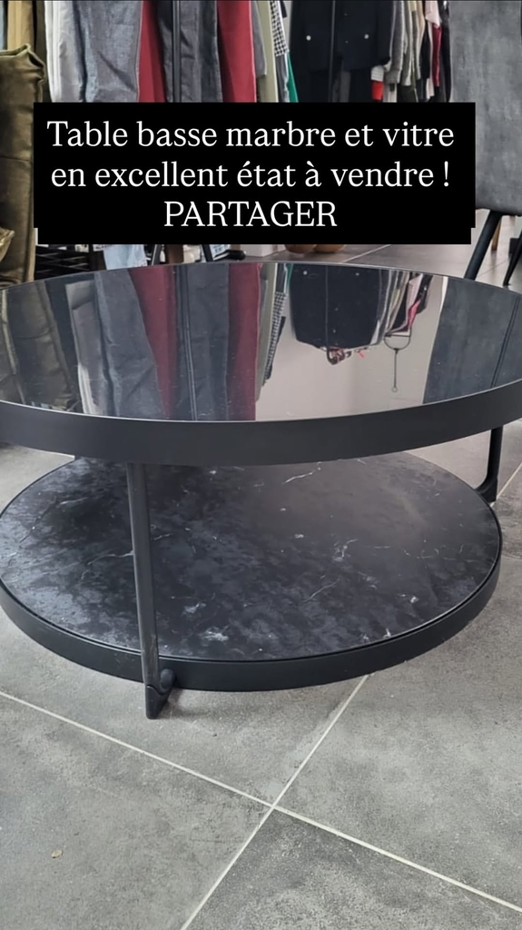 Table basse noire, marbre et verre 95 Romill� (35)