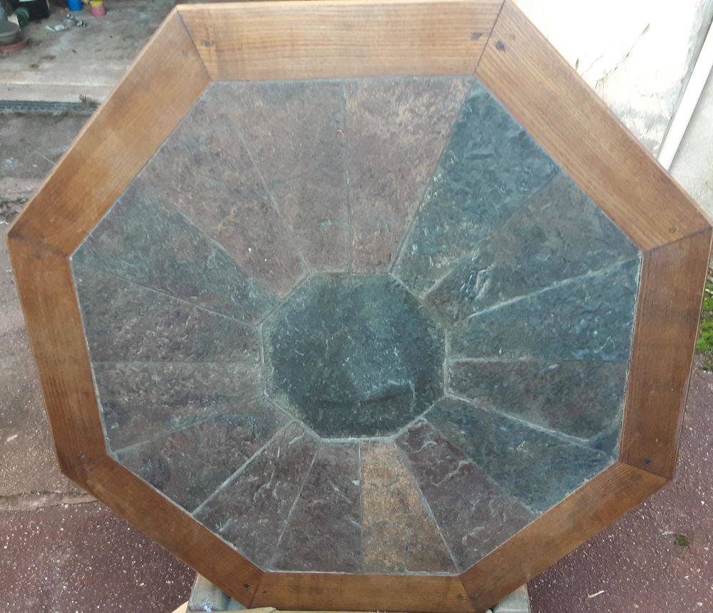 Table basse octogonale dessus chiste (genre d'ardoise) 150 Pontoise (95)