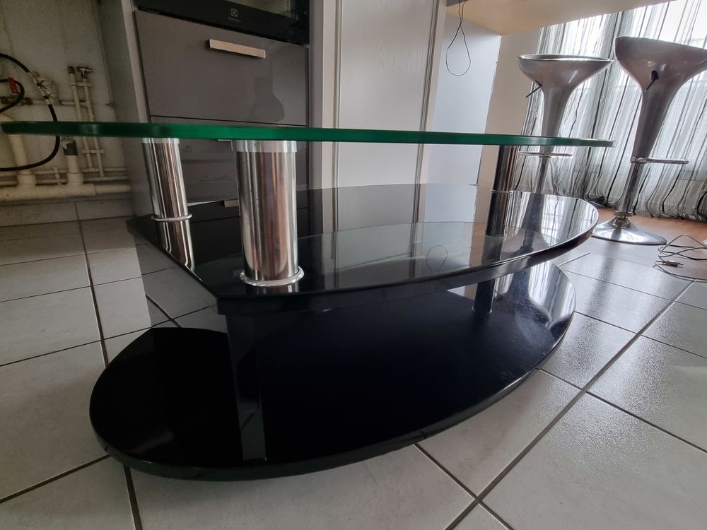 Table basse ovale 3 �tages plateau verre
30 Montigny-l�s-Cormeilles (95)