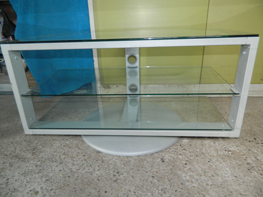 table basse pour television 25 Cadaujac (33)