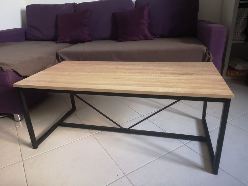 Table basse presque neuve. 40 Biguglia (20)