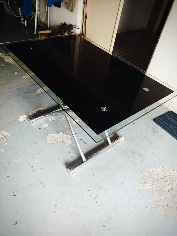 Table basse relevable noire laqu�e, table � manger 130 Pommeret (22)